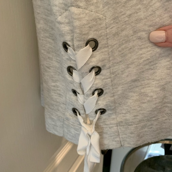 Simply Vera Vera Wang top - Picture 3 of 6